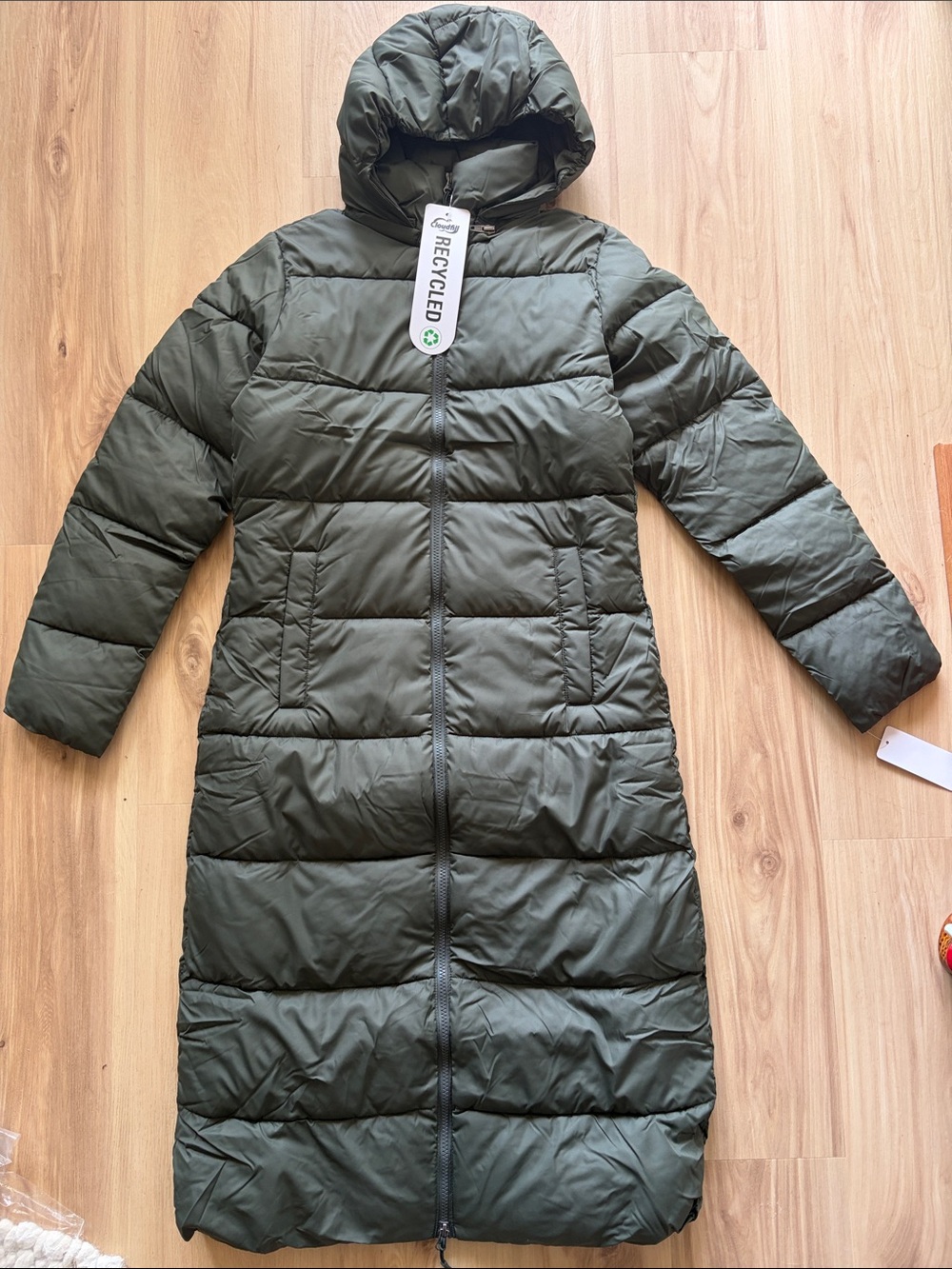 NWT 32 Degrees Long Hooded Puffer Coat in Olive Green